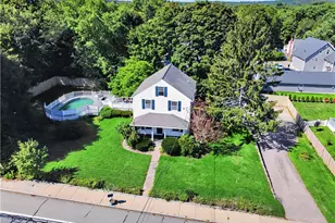 392 Bradford Rd, Westerly, RI 02808 - Photo 2