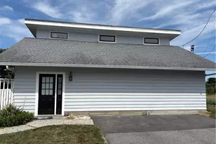 182 Bayview Ave, Portsmouth, RI 02871 - Photo 2