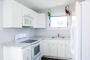 182 Bayview Ave, Portsmouth, RI 02871 - Photo 6
