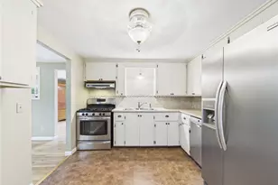 77 Surrey Ln, North Kingstown, RI 02852 - Photo 22
