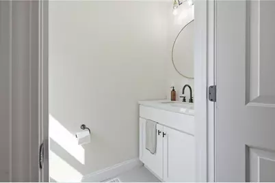 148 Hunts Avenue, Pawtucket, RI 02861 - Photo 14