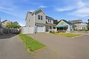 148 Hunts Ave, Pawtucket, RI 02861 - Photo 36
