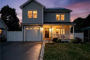 148 Hunts Ave, Pawtucket, RI 02861 - Photo 1