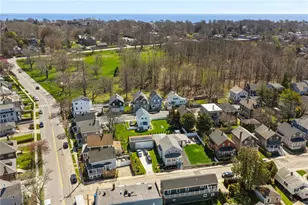 4 Vaughan Ave, Newport, RI 02840 - Photo 4