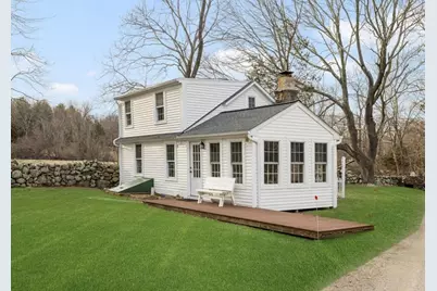 1896 Middle Road, East Greenwich, RI 02818 - Photo 4