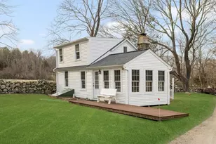 1896 Middle Rd, East Greenwich, RI 02818 - Photo 4