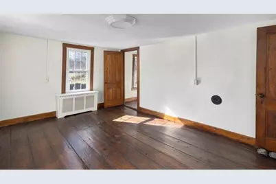 1896 Middle Road, East Greenwich, RI 02818 - Photo 18