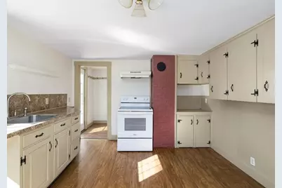 1896 Middle Road, East Greenwich, RI 02818 - Photo 6