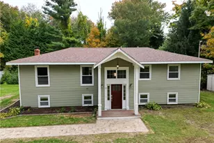11 Winsor Park Way, Glocester, RI 02857 - Photo 2
