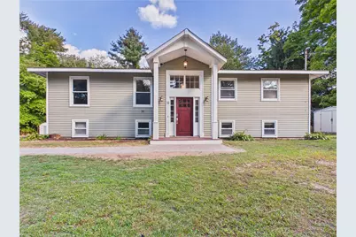 11 Winsor Park Way, Glocester, RI 02857 - Photo 2