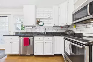 11 Winsor Park Way, Glocester, RI 02857 - Photo 10