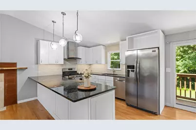 40 Sachem Road, North Kingstown, RI 02852 - Photo 8