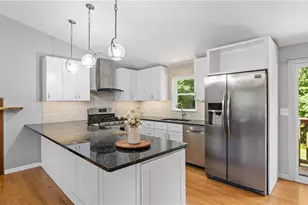 40 Sachem Rd, North Kingstown, RI 02852 - Photo 8