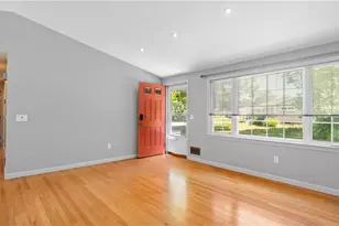 40 Sachem Rd, North Kingstown, RI 02852 - Photo 6