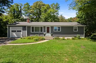 40 Sachem Rd, North Kingstown, RI 02852 - Photo 2