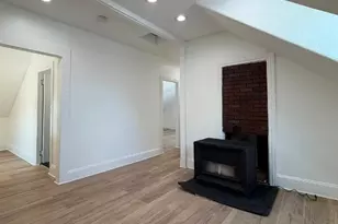 36 Pine St, Pawtucket, RI 02860 - Photo 6