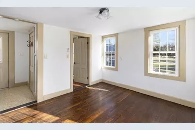 1896 Middle Road, East Greenwich, RI 02818 - Photo 16