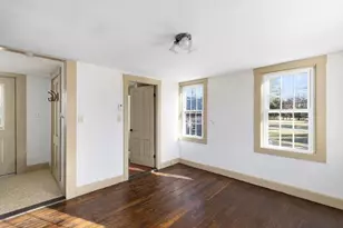 1896 Middle Rd, East Greenwich, RI 02818 - Photo 16