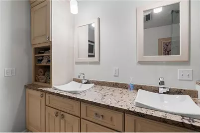6 Varnum Avenue, Bristol, RI 02809 - Photo 14