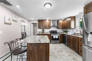 60 Hendrick St, Providence, RI 02908 - Photo 6