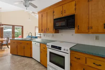 66 Berry Lane, Bristol, RI 02809 - Photo 12