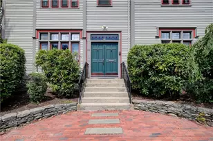 28 Narragansett Ave, Newport, RI 02840 - Photo 16