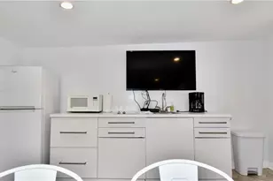20 Winnapaug Rd, Westerly, RI 02891 - Photo 10