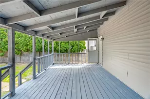 117 Chestnut Hill Ave, Cranston, RI 02920 - Photo 6