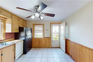 19 Paul St, Pawtucket, RI 02861 - Photo 12