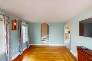 19 Paul St, Pawtucket, RI 02861 - Photo 4