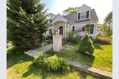 74 Aberdeen Street, West Warwick, RI 02893 - Photo 2