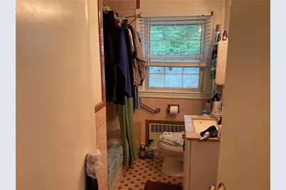 74 Aberdeen Street, West Warwick, RI 02893 - Photo 8