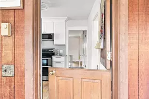 10 Justice St, Providence, RI 02908 - Photo 8