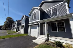 8 Teresa Ann Crossing, West Warwick, RI 02893 - Photo 6
