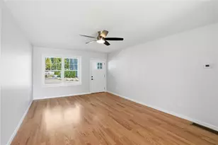 3 Teresa Ann Crossing, West Warwick, RI 02893 - Photo 8