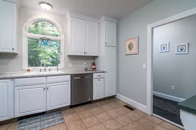 475 Woodruff Avenue, South Kingstown, RI 02879 - Photo 10