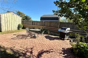 35 Island Ave, Portsmouth, RI 02871 - Photo 20