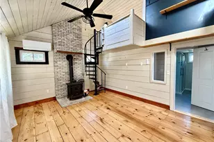 35 Island Ave, Portsmouth, RI 02871 - Photo 4