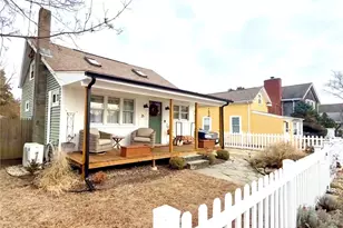 35 Island Ave, Portsmouth, RI 02871 - Photo 2