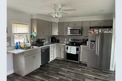 8 Bates Avenue, Coventry, RI 02816 - Photo 4