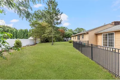 56 Fashion Drive, Warwick, RI 02886 - Photo 6