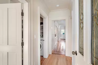 36 Dearborn Street, Newport, RI 02840 - Photo 6