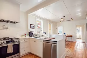 36 Dearborn St, Newport, RI 02840 - Photo 4