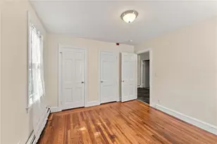 7 North Ave, Providence, RI 02906 - Photo 12