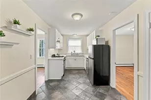 7 North Ave, Providence, RI 02906 - Photo 8