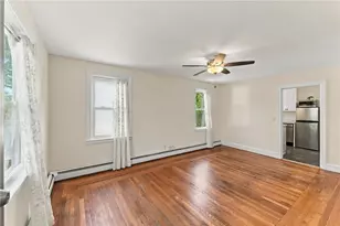 7 North Ave, Providence, RI 02906 - Photo 4