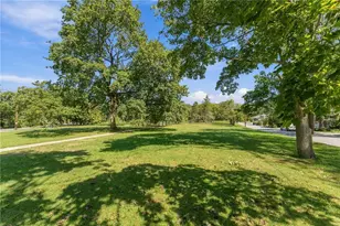 7 North Ave, Providence, RI 02906 - Photo 34
