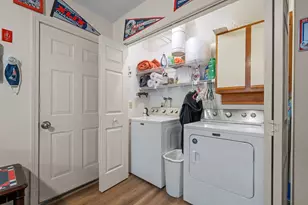 565 Quaker Ln, West Warwick, RI 02893 - Photo 30