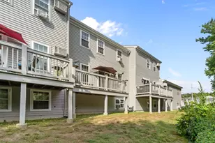 565 Quaker Ln, West Warwick, RI 02893 - Photo 6