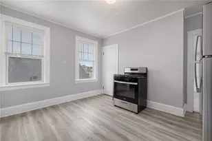 13 Chestnut St, Cranston, RI 02910 - Photo 12